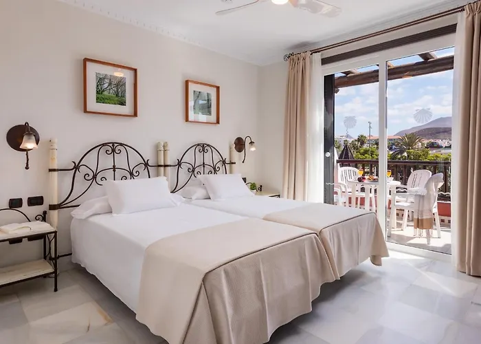 Parque Santiago V Official Playa de las Americas (Tenerife)