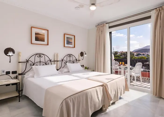 Parque Santiago V Official Playa de las Americas (Tenerife)